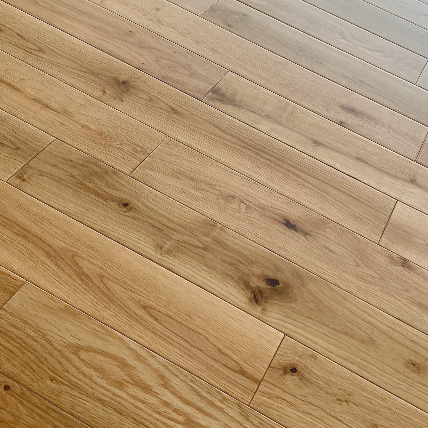 Natural Oak - 14mm Wide UV Lacquered Engineered Real Wood Flooring