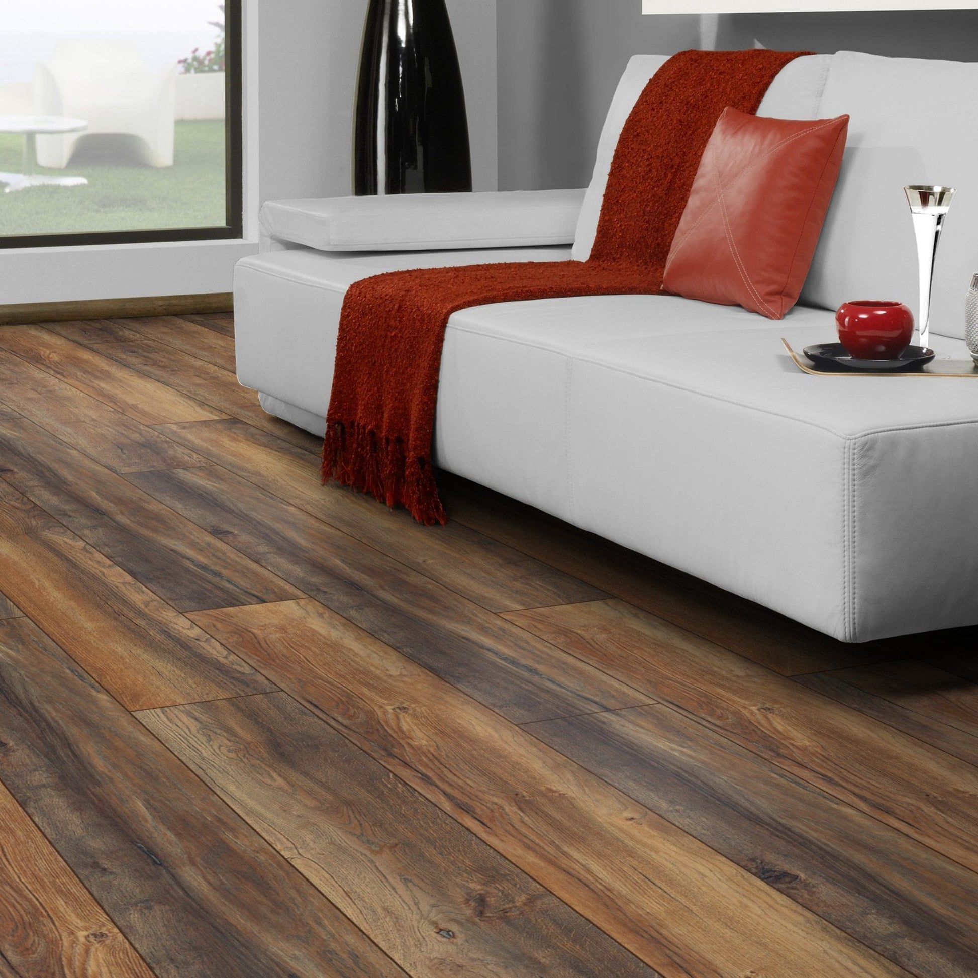 Harbour Oak - Robusto Villa 12mm Laminate Flooring (84816)