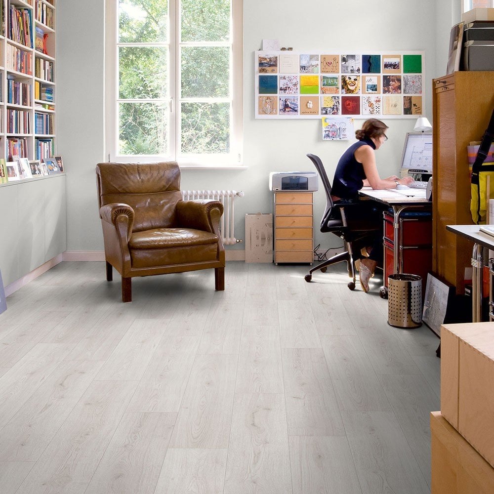 Trend Oak White - Advanced 8mm Laminate Flooring (85892)