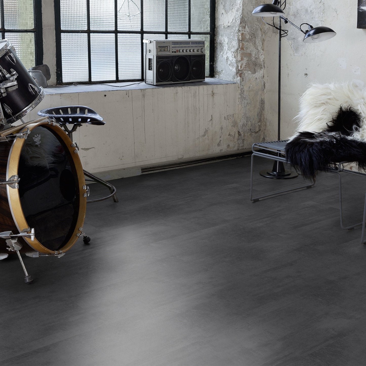 Kaindl | AQUApro Concrete Art Infinity Tile 8mm Laminate Sample (SKU-342170)