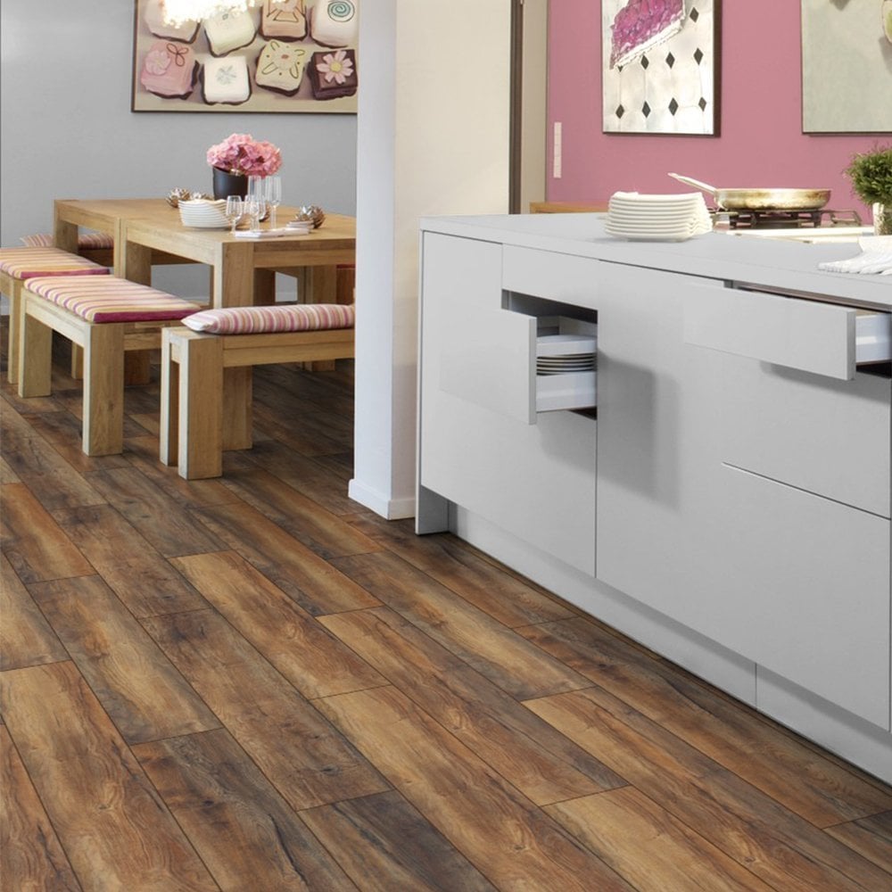 Harbour Oak - Robusto Villa 12mm Laminate Flooring (84816)