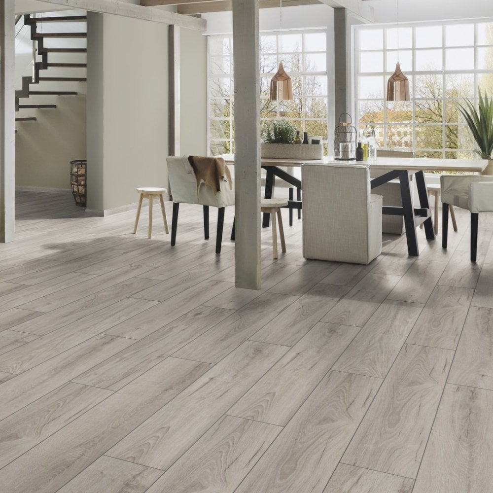 Krono Original | Longbow Oak - Vario Supernatural 8mm Laminate Sample - K418 (SKU-344766)