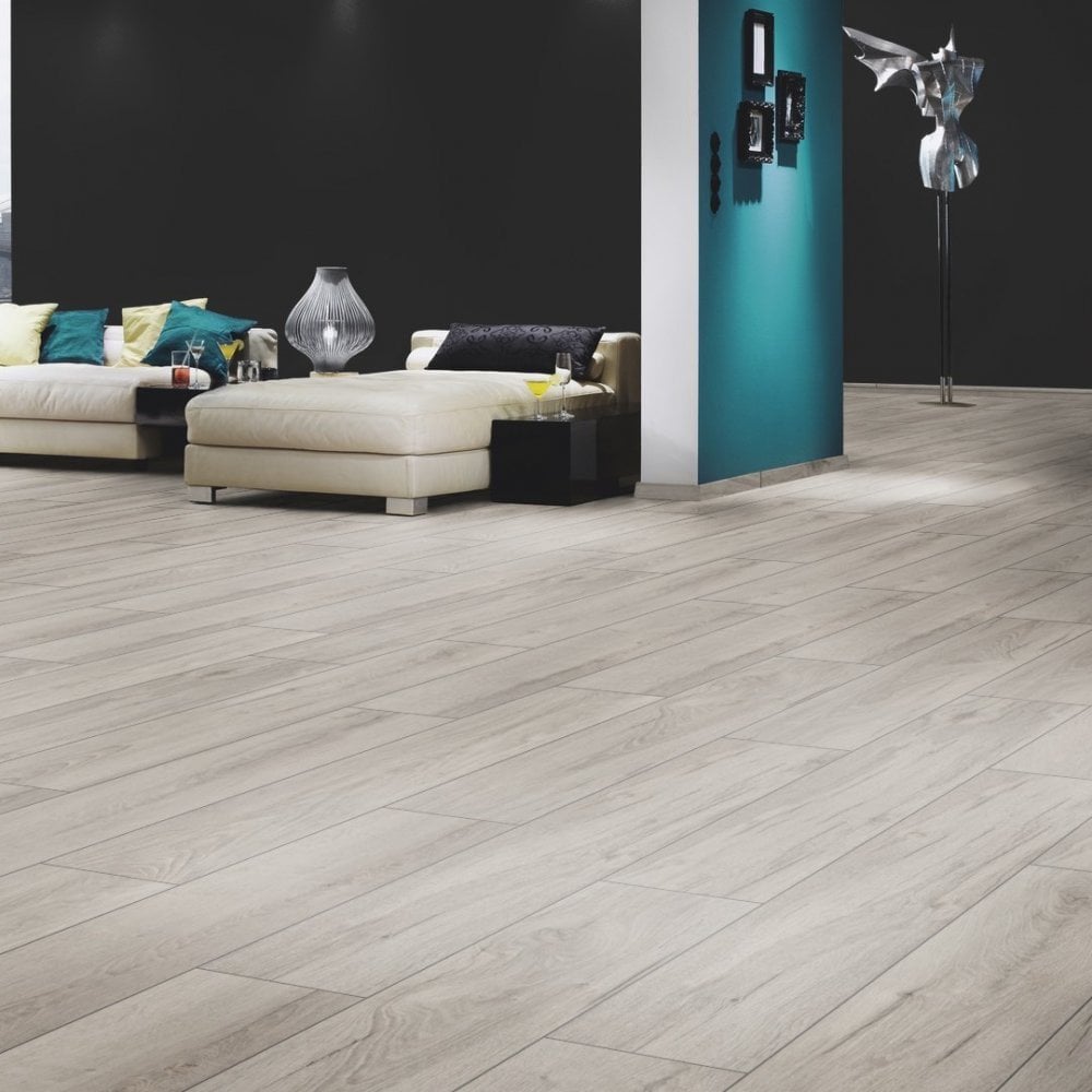 Krono Original | Longbow Oak - Vario Supernatural 8mm Laminate Sample - K418 (SKU-344766)