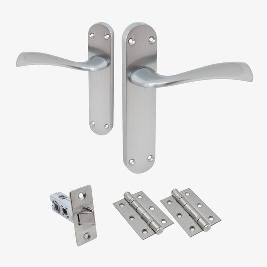 Scimitar Lever on Backplate Door Handle Set - Satin Chrome (122291)