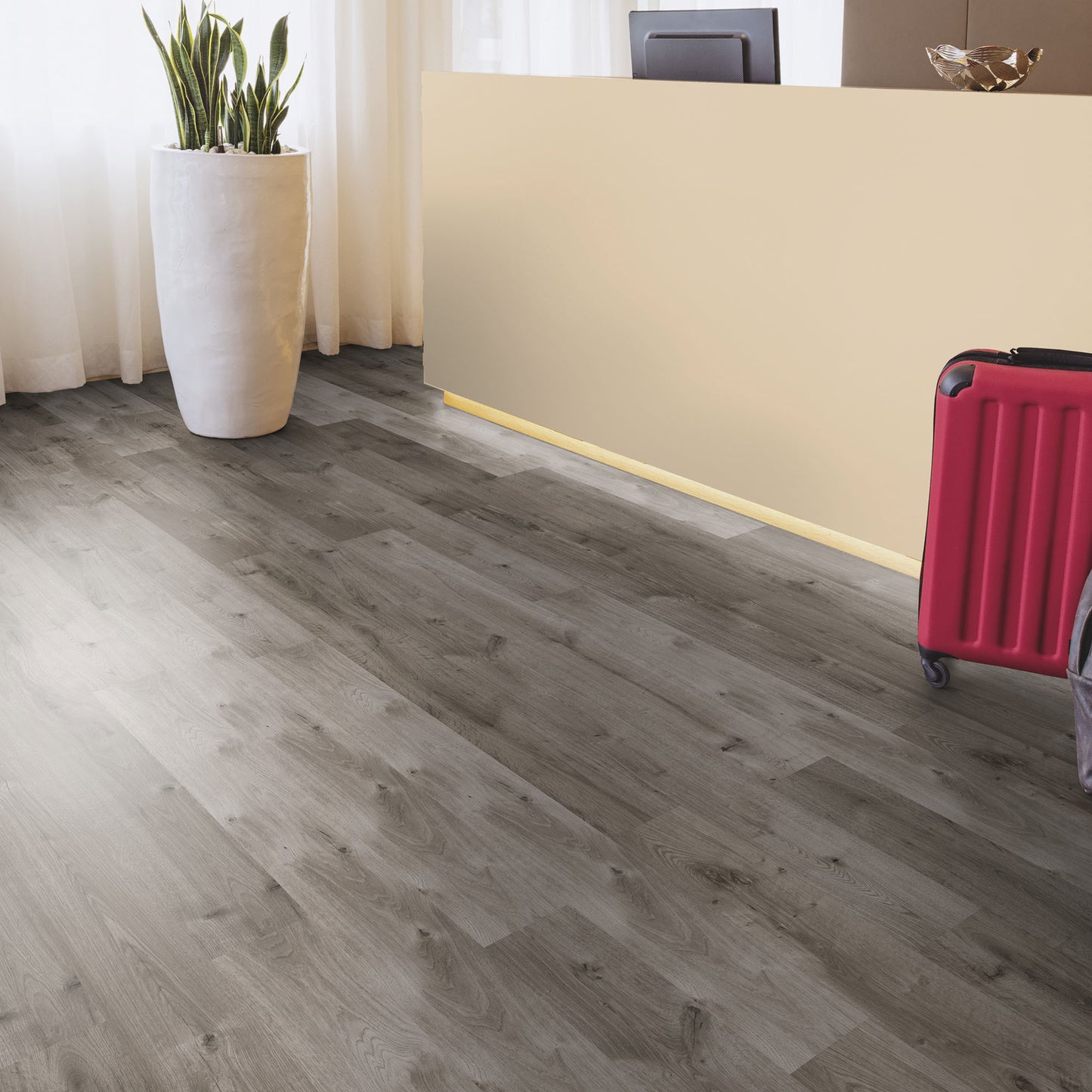 Oak Uptown - Aqua pro 8mm High Gloss Sample (O522)