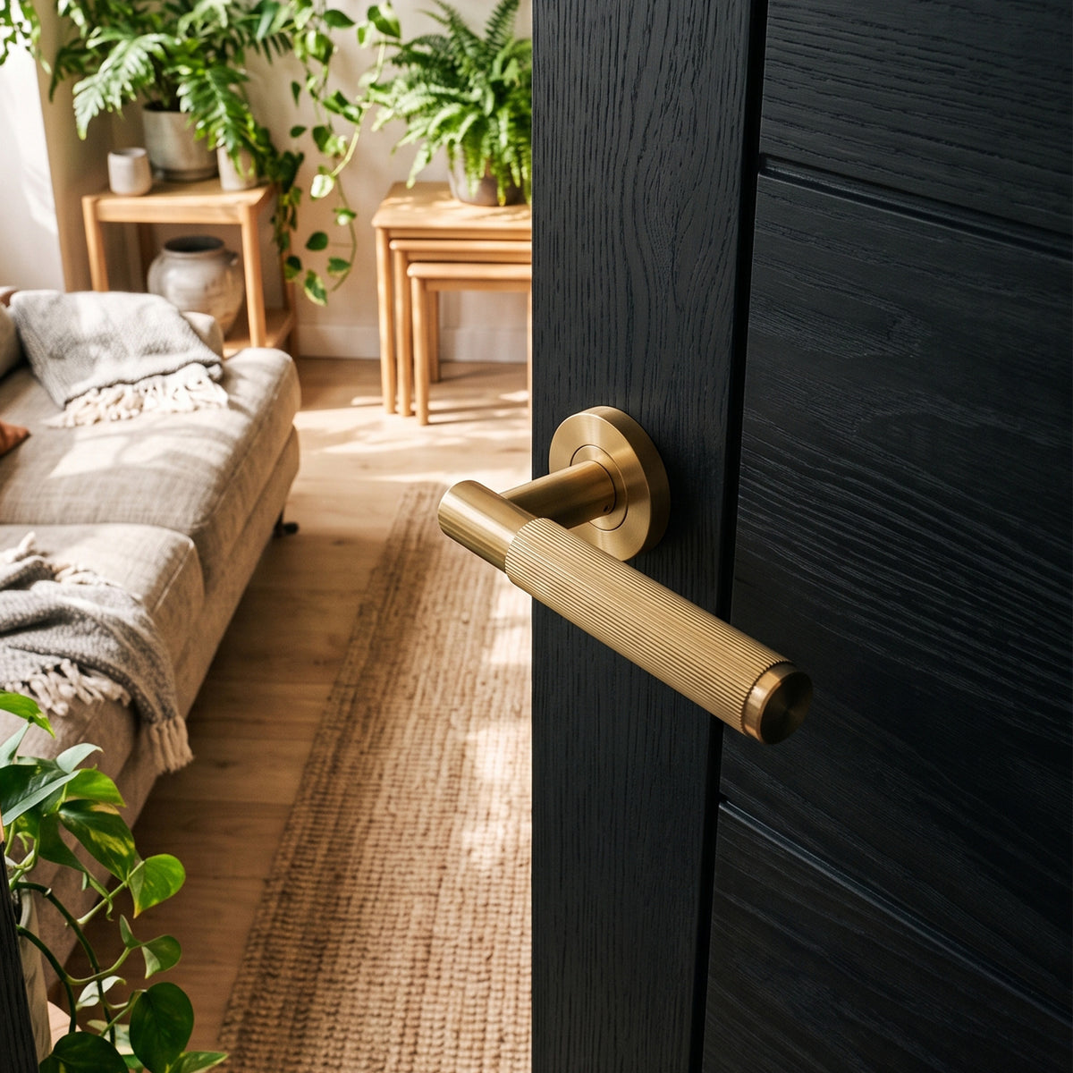 Fluted Lever on Round Rose Door Handle Set - Satin Gold