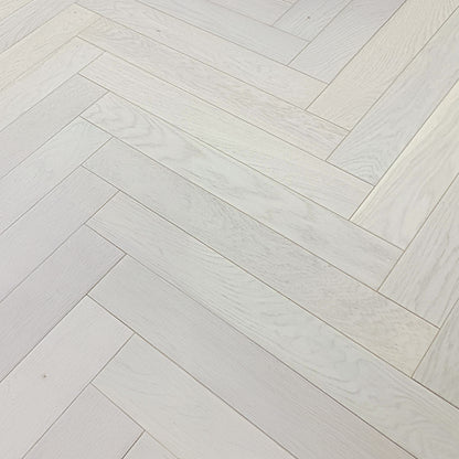 Ivory Oak - Herringbone 14mm UV Lacquered Engineered Real Wood Flooring (LIBHB14x90IVO)