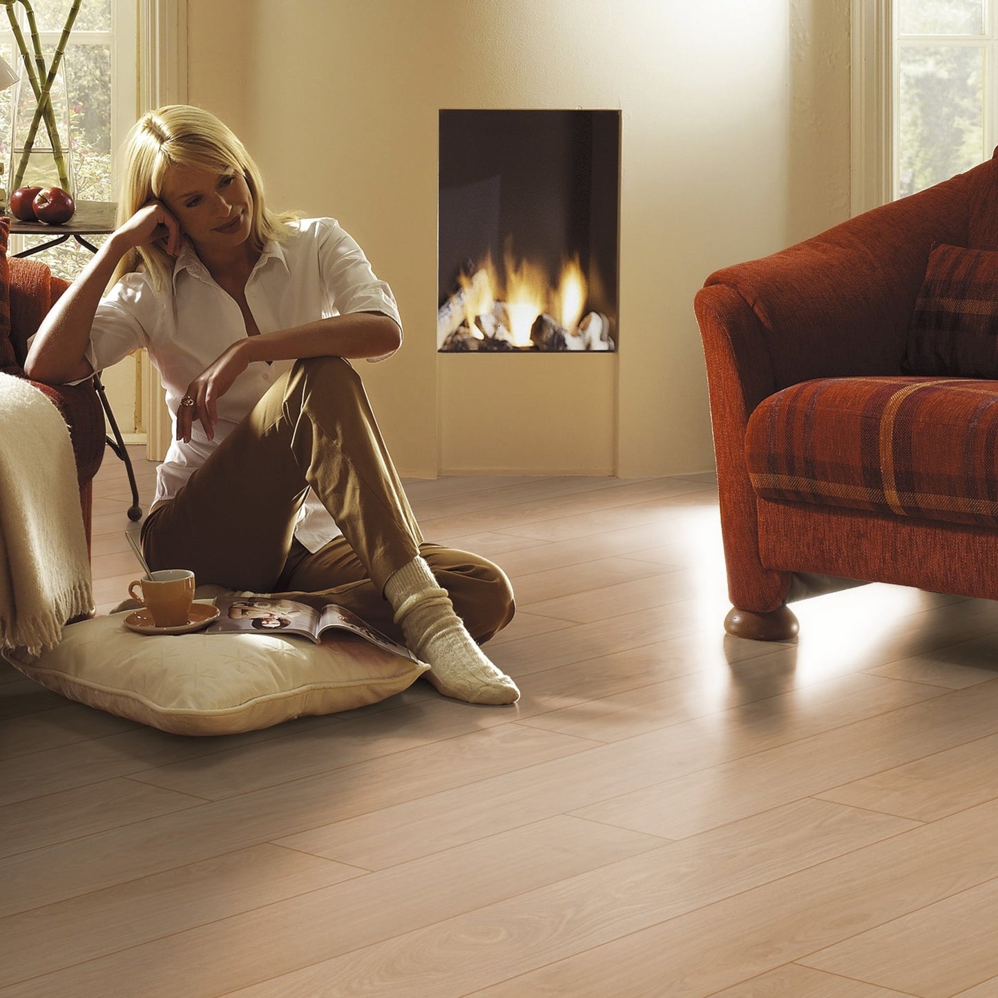 Waveless Nature Oak - Exquisite 8mm Laminate Flooring (54183)
