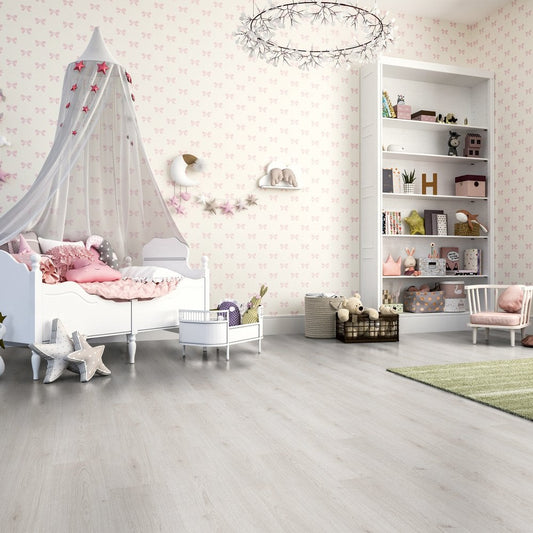 Trend Oak White - Advanced 8mm Laminate Flooring (85892)