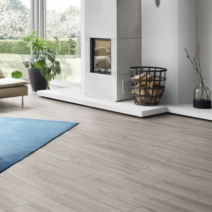 Longbow Oak - Supernatural Classic 8mm Embossed Laminate Flooring (108459)