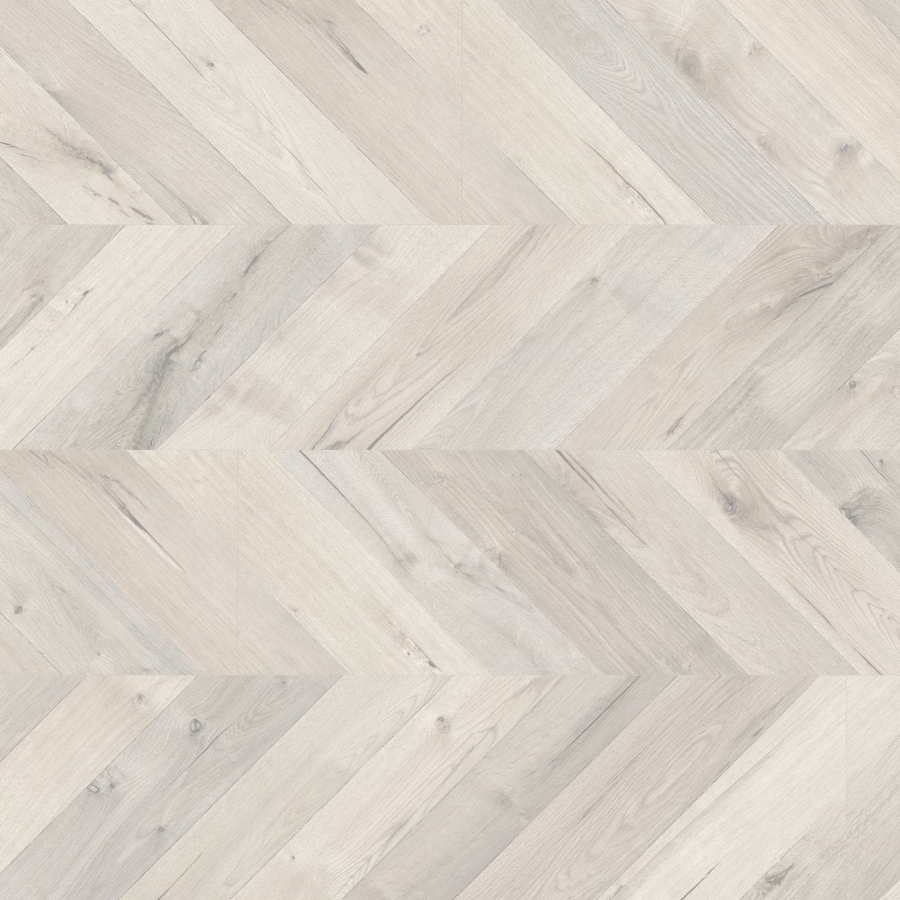Alnwig Oak - Chevron Parquet 8mm Laminate Flooring (120324)