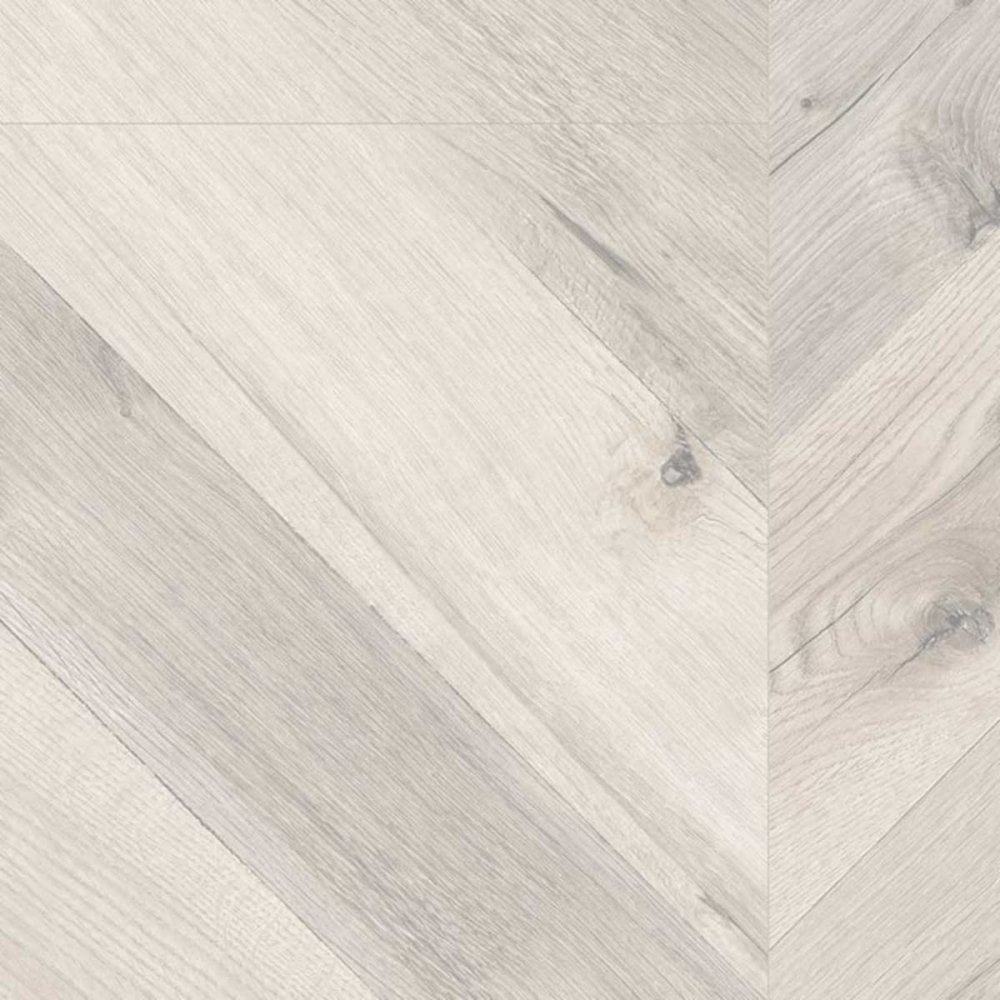 Alnwig Oak - Chevron Parquet 8mm Laminate Flooring (120324)