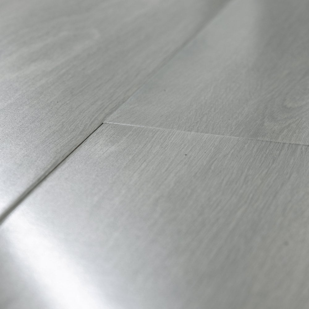 Silver Grey Oak - Glamour 12mm High Gloss Laminate Flooring (122132)
