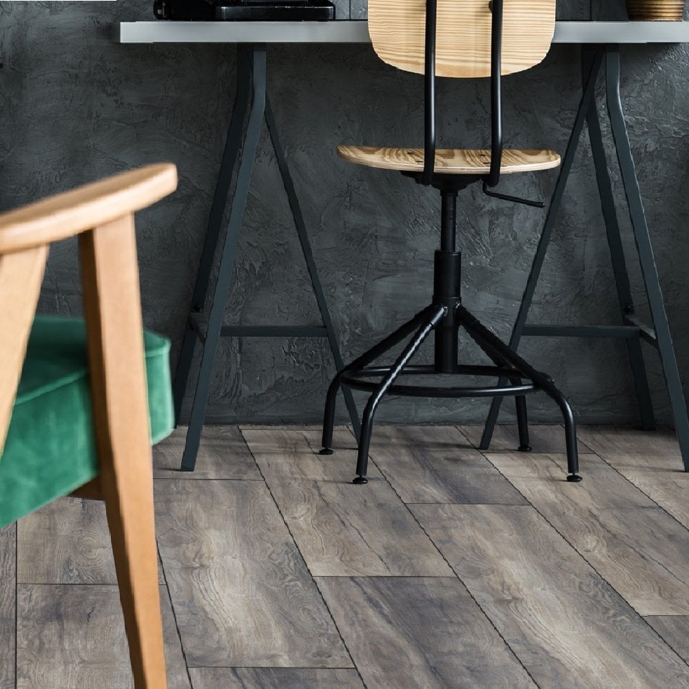 Harbour Grey Oak - Exquisite Plus 8mm Laminate Flooring (54195)