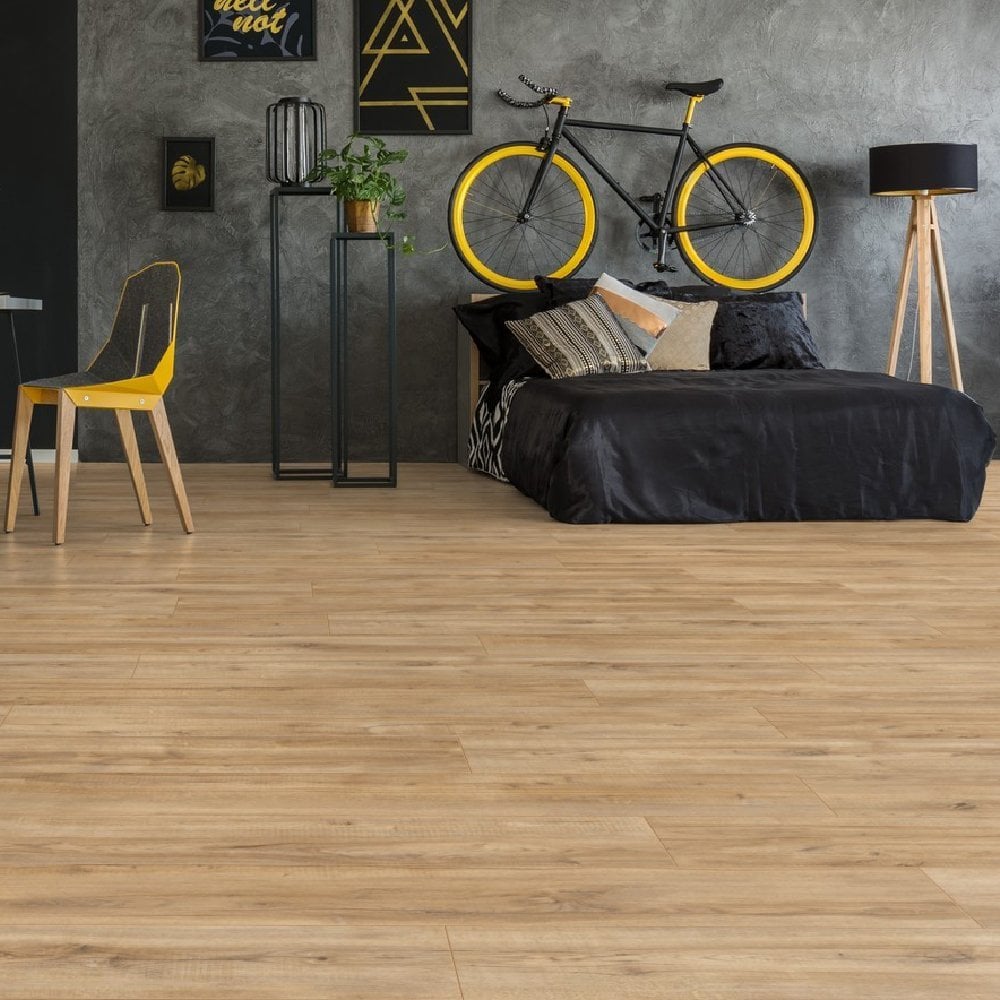 Montmelo Nature Oak - Exquisite Plus 8mm Laminate Flooring (54197)