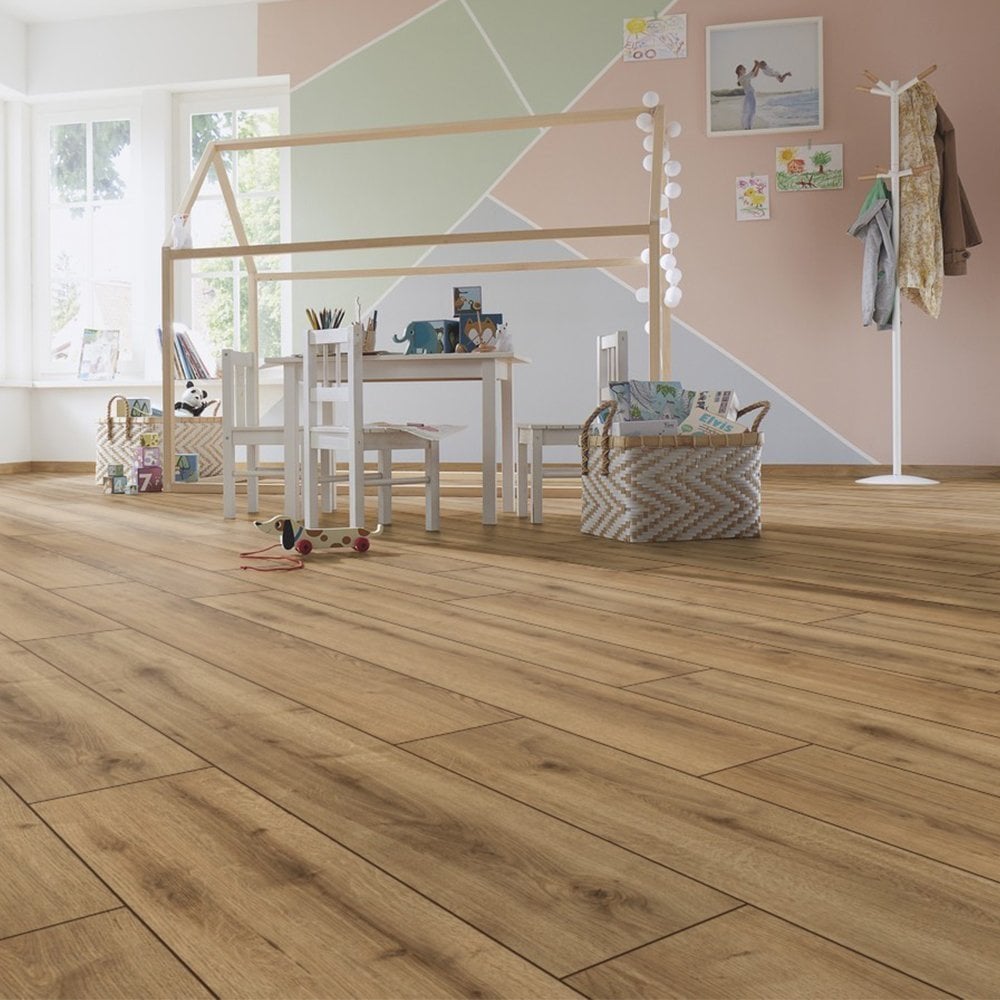 Jalon Natural Oak - Robusto Villa 12mm Laminate Flooring (84823)
