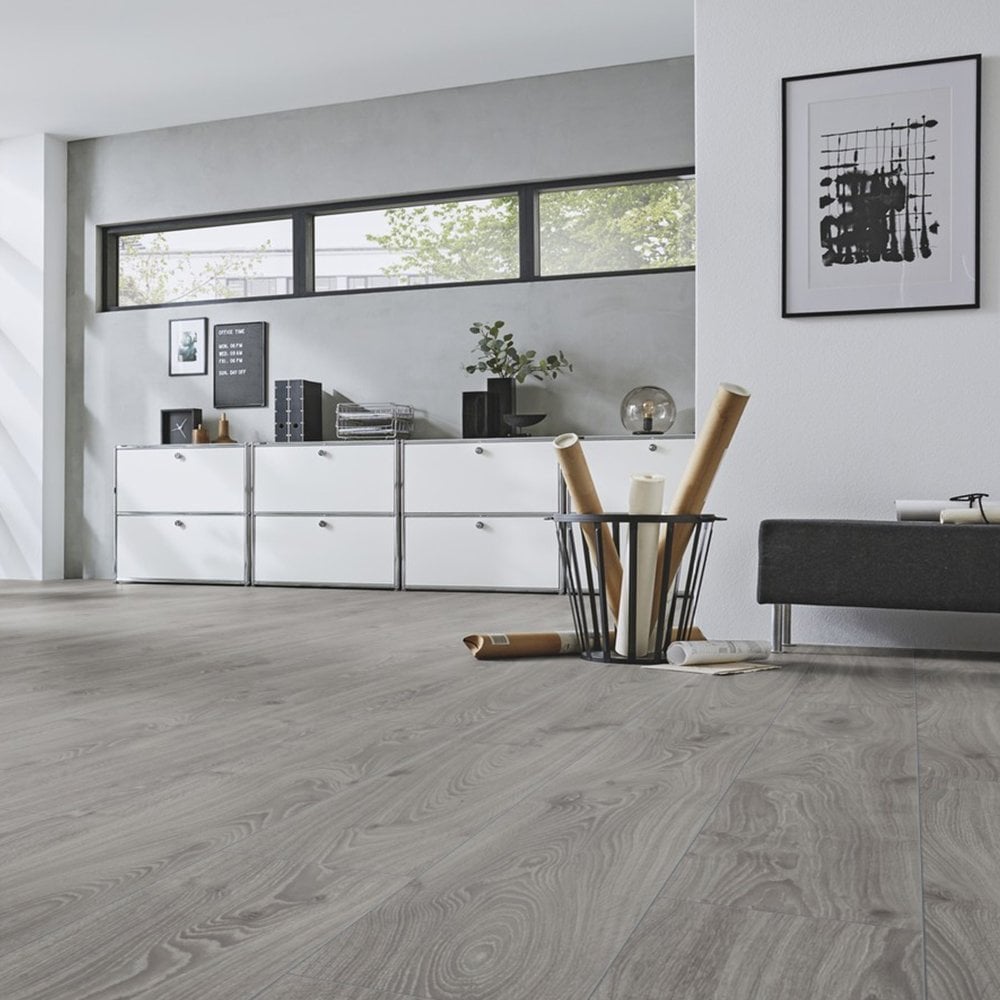Timeless Grey Oak - Robusto Villa 12mm Laminate Flooring (84818)