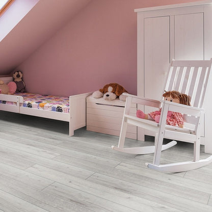 Rip Oak White - Robusto Villa 12mm Laminate Flooring (85189)