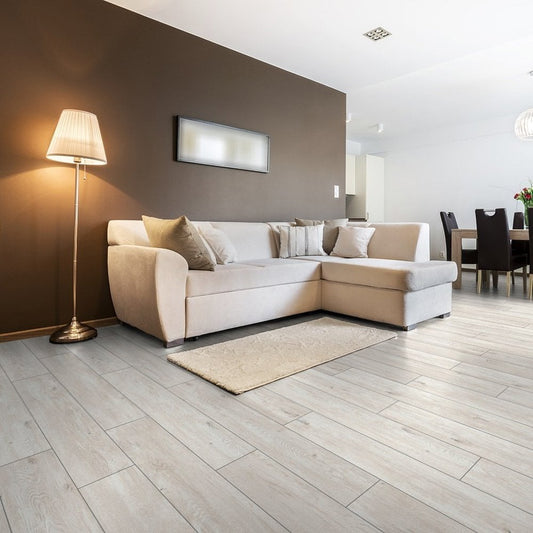 County Oak - Lustre 8mm High Gloss Laminate Flooring (84873)