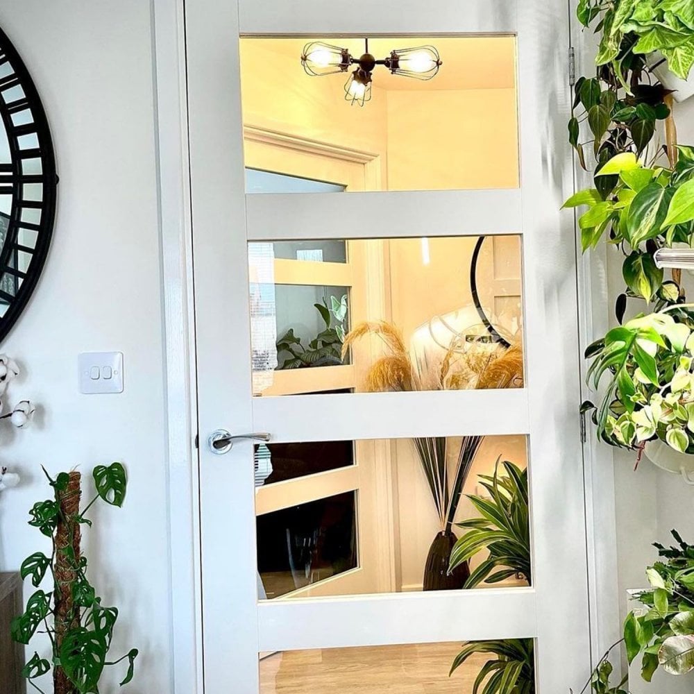 White Internal Primed Shaker 4 Light Clear Glass Door (51777)