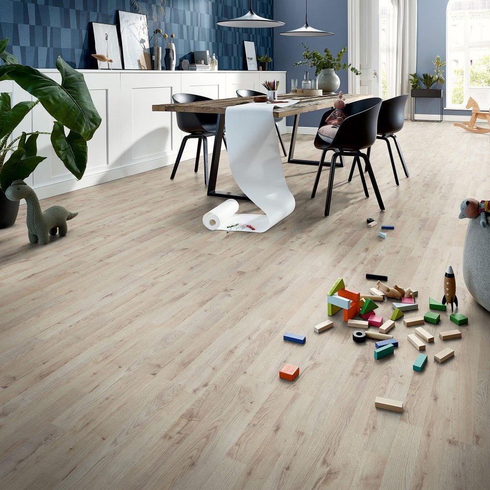 Autumn Oak Light - Basic 6mm Laminate Flooring (122365)