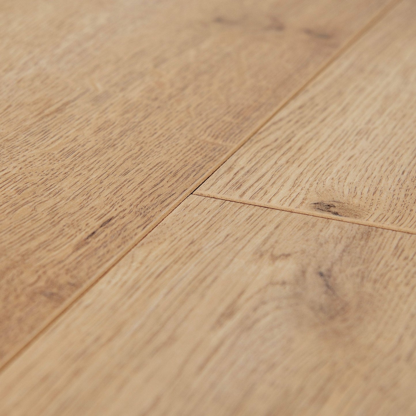 Dezent Oak - Amazone 10mm Laminate Flooring (54212)