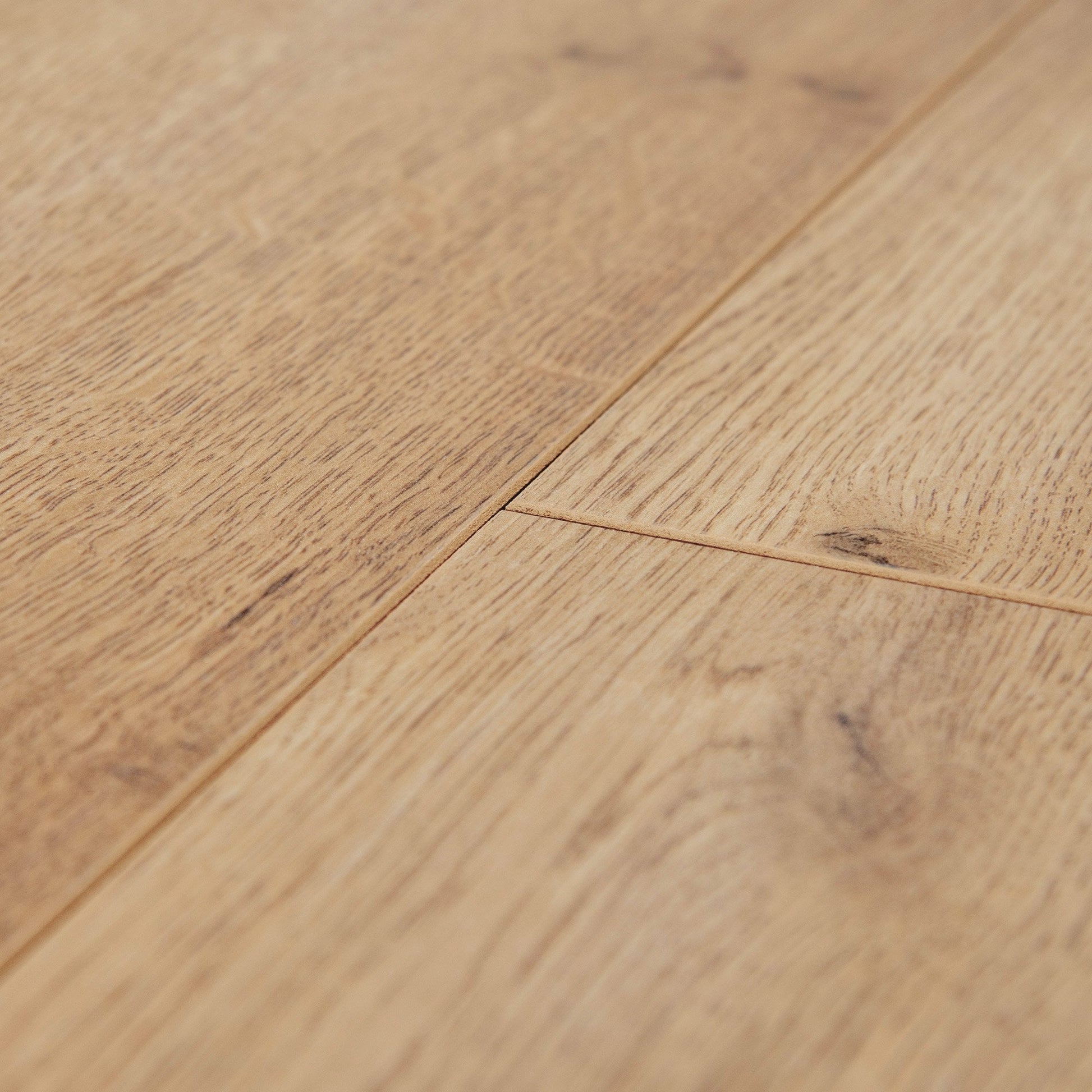 Dezent Oak - Amazone 10mm Laminate Flooring (54212)