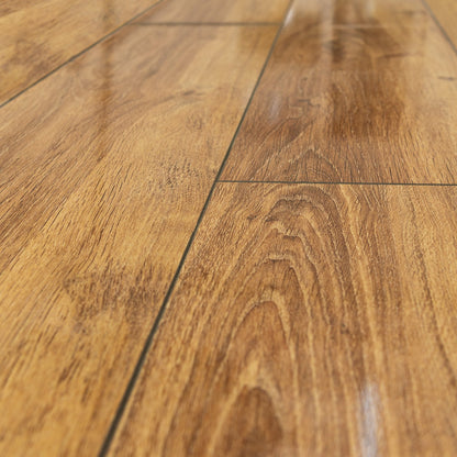 Hamsterley Oak - Lustre 8mm High Gloss Laminate Flooring (84870)