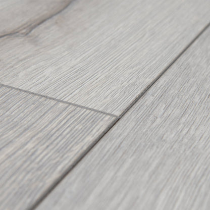 Rip Oak White - Robusto Villa 12mm Laminate Flooring (85189)
