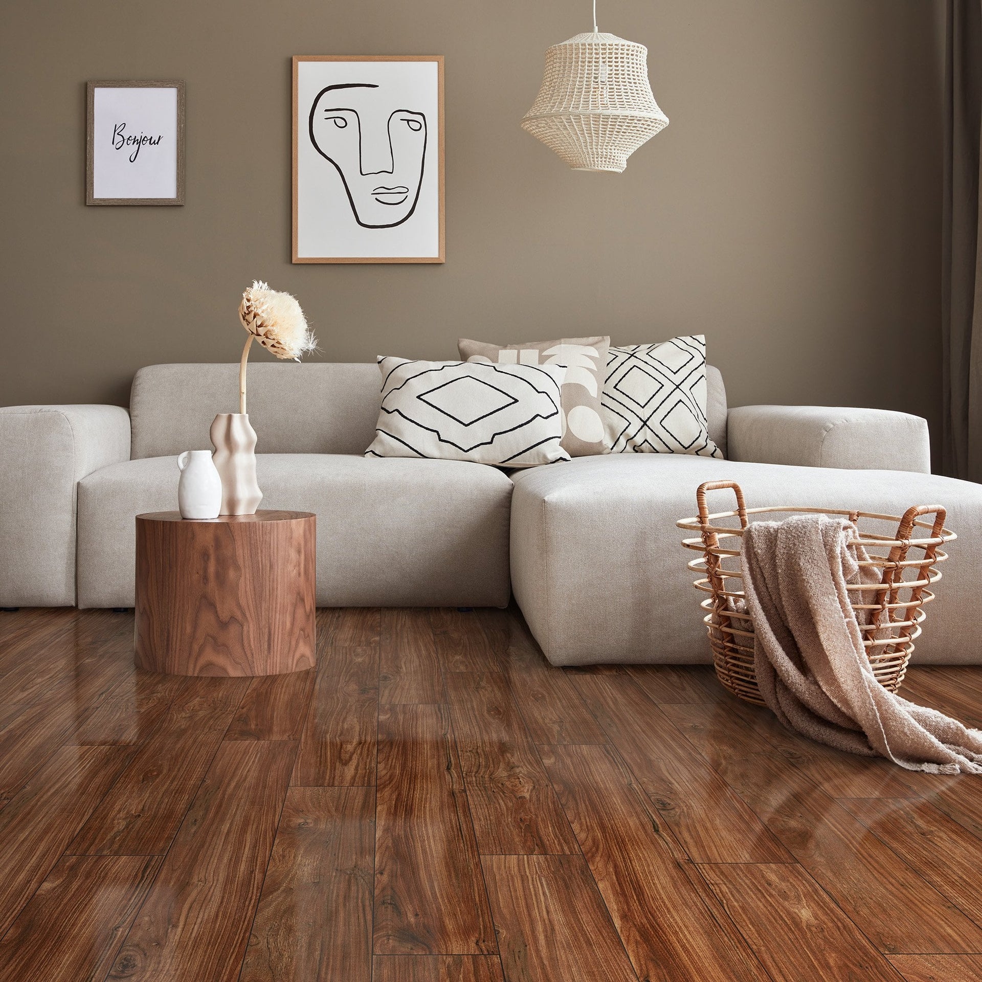 Walnut Lustre 8mm High Gloss Laminate