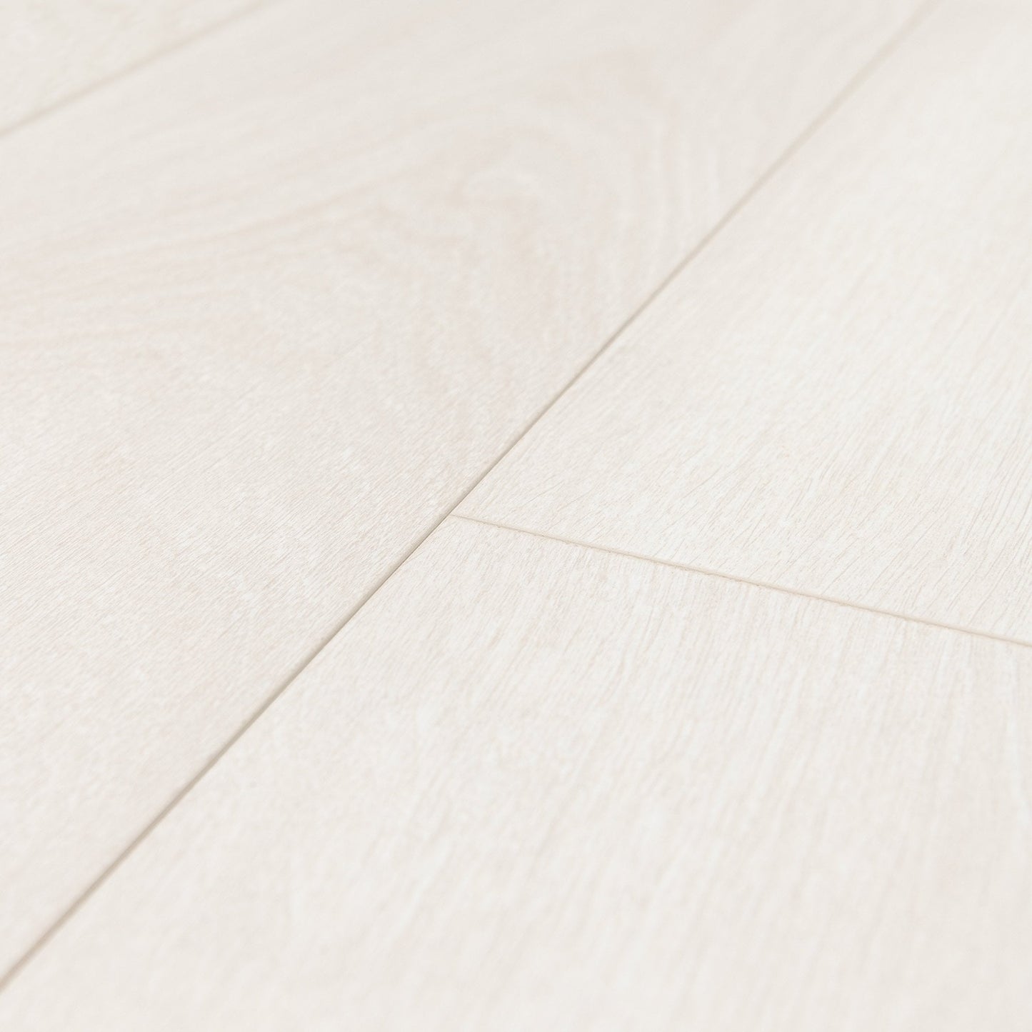Aspen Oak - Supernatural Classic 8mm Laminate Flooring (122559)