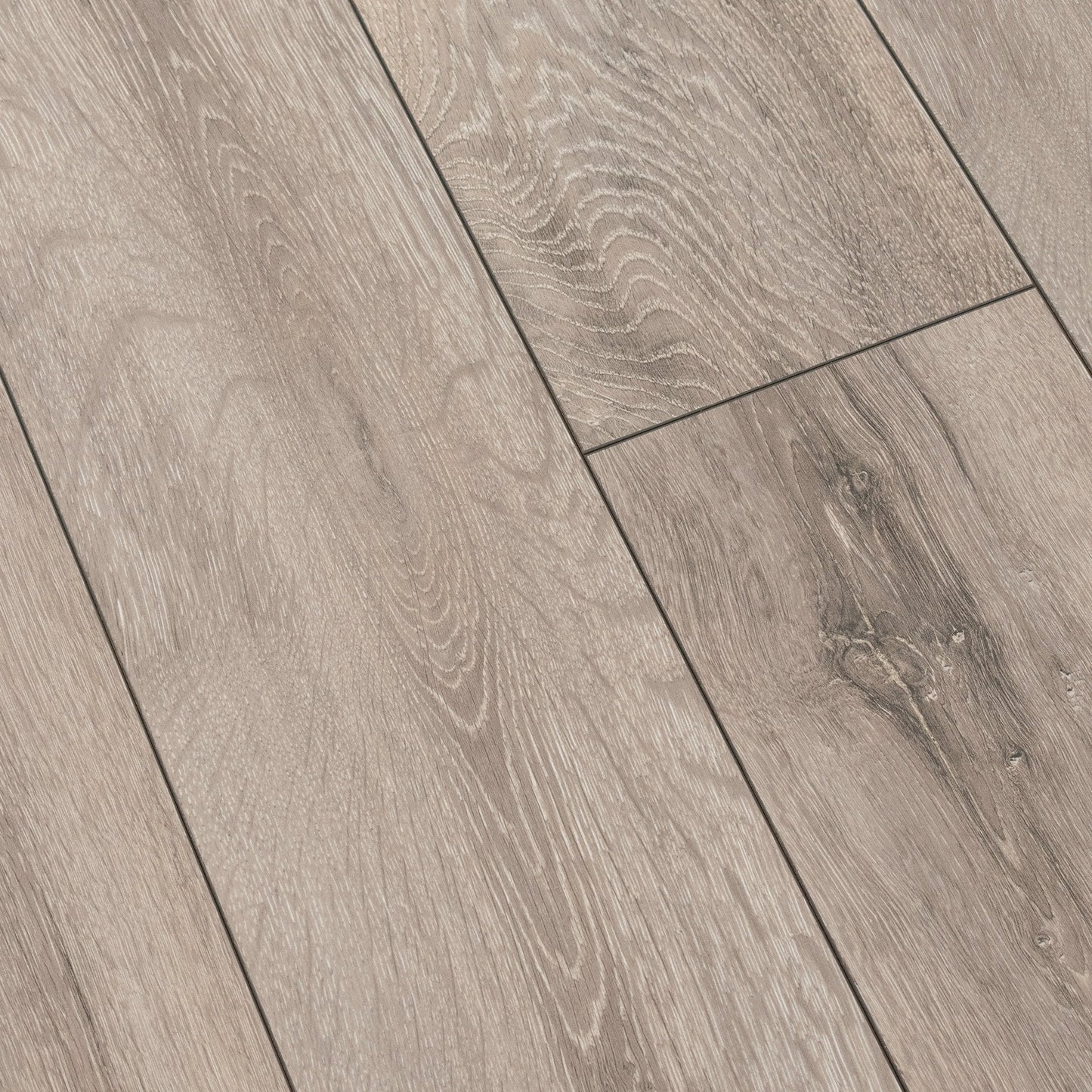 Boulder Oak - Supernatural Classic 8mm Laminate Flooring (122553)