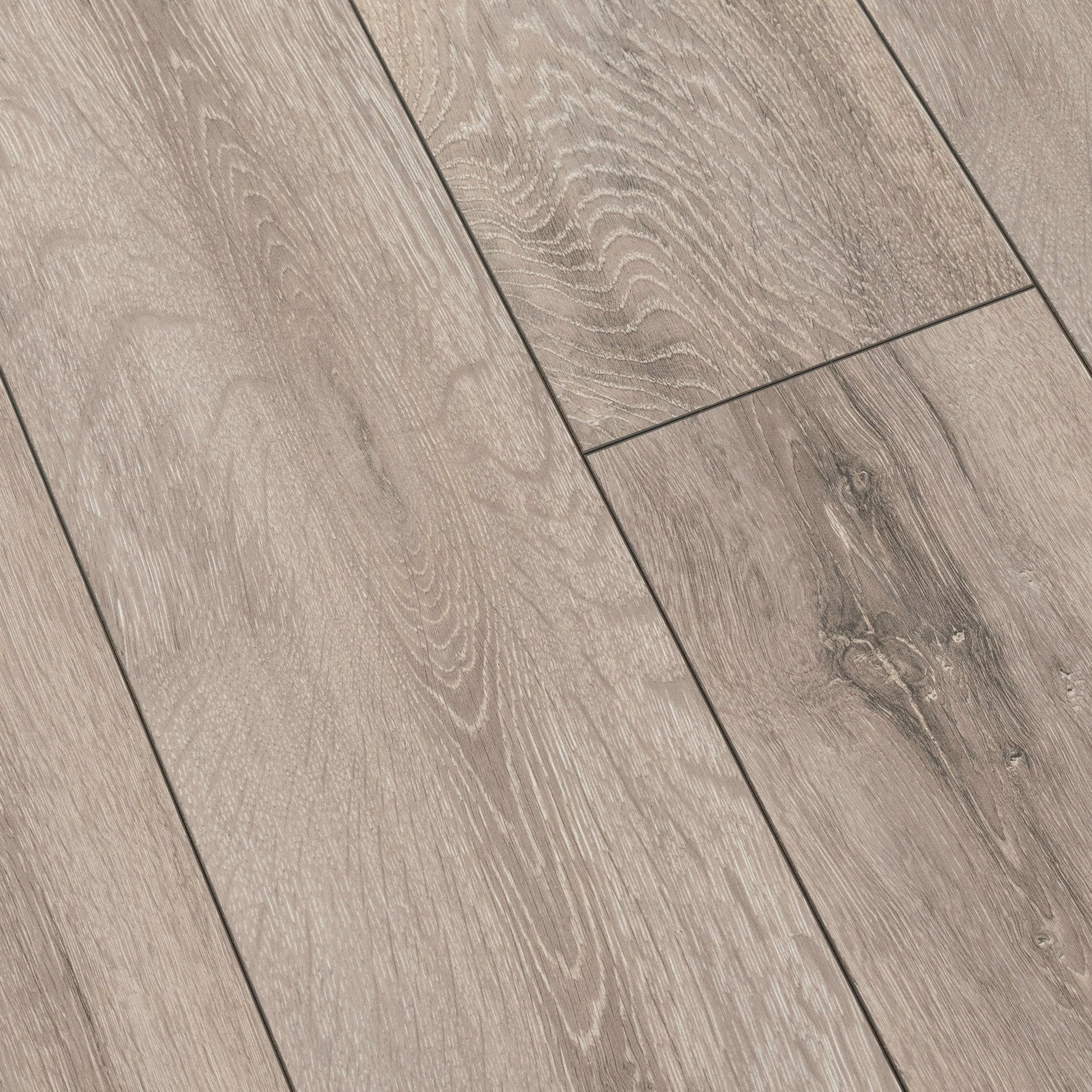 Boulder Oak - Supernatural Classic 8mm Laminate Flooring (122553)