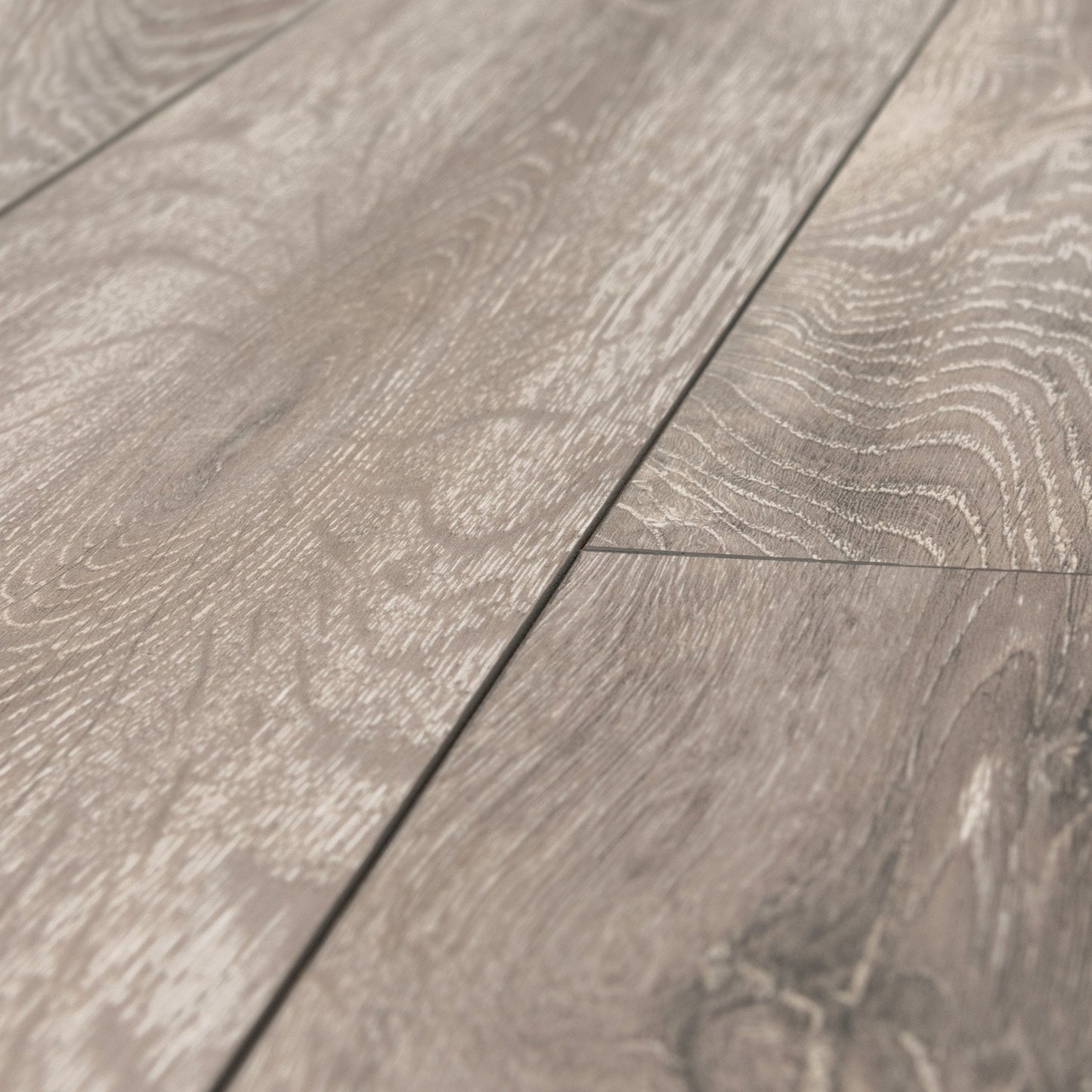 Boulder Oak - Supernatural Classic 8mm Laminate Flooring (122553)