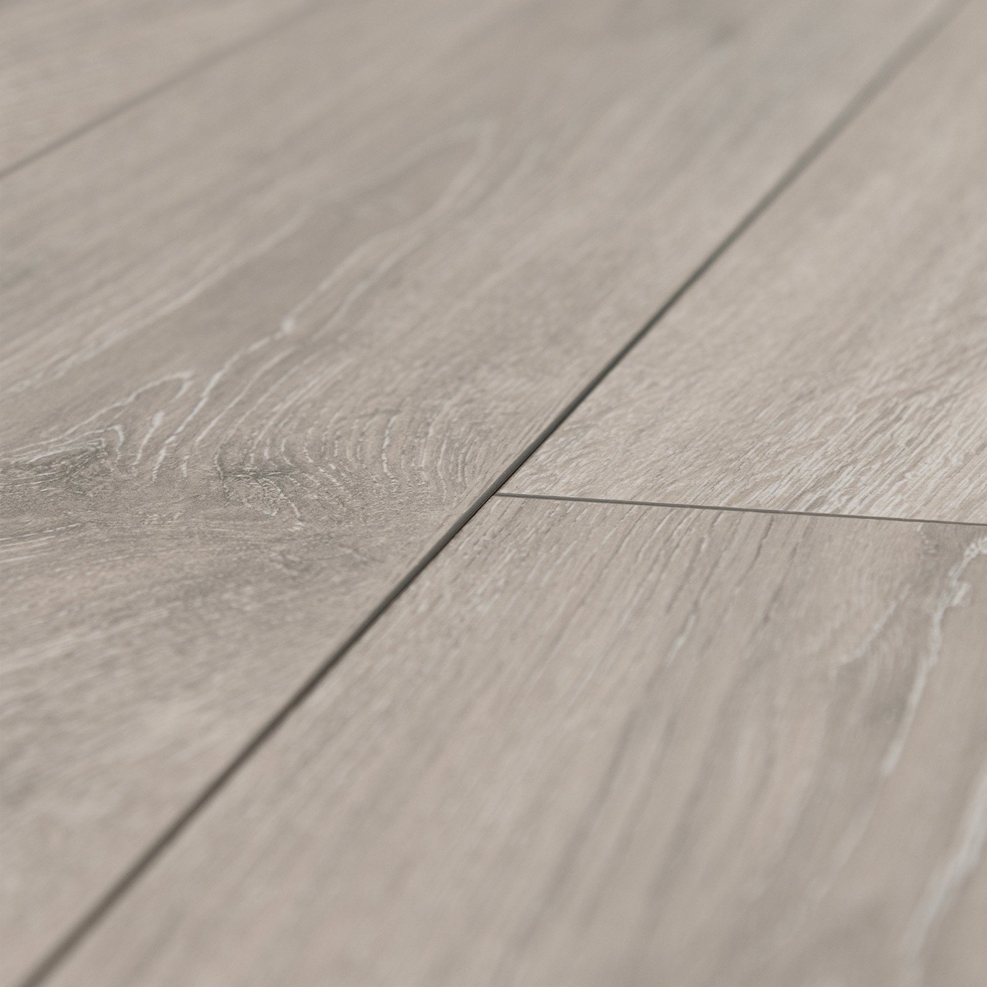Rockford Oak - Eurohome Vario+ 12mm Laminate Flooring (122472)