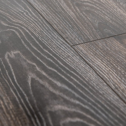 Ravine Oak - Lustre 8mm High Gloss Laminate Flooring (84872)