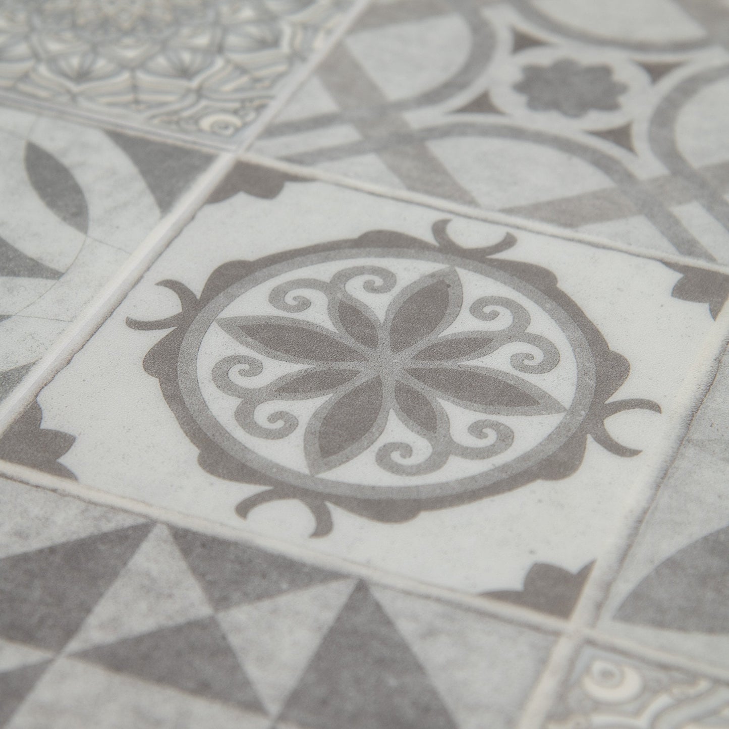 Leader-Tec | Aurora - Prime+ Tile SPC Rigid Core Vinyl Sample - CAH-3880 - (SKU-345263)