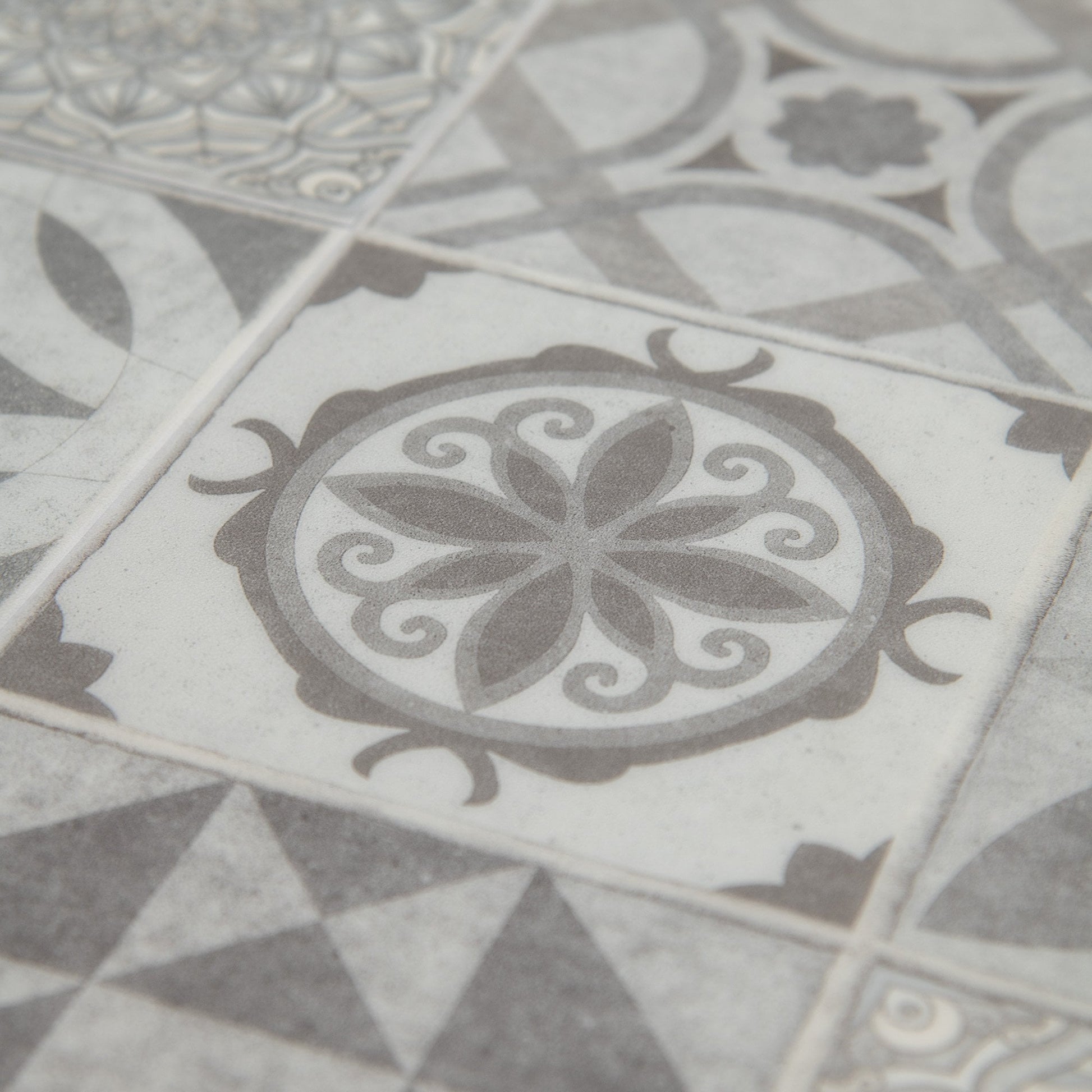 Leader-Tec | Aurora - Prime+ Tile SPC Rigid Core Vinyl Sample - CAH-3880 - (SKU-345263)