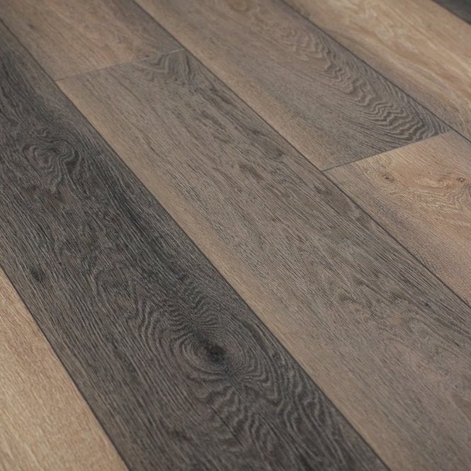 Gnarrenburg Oak Titanium - Robusto Villa 12mm Waterproof Laminate Sample