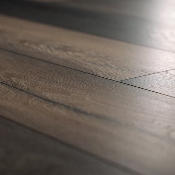Gnarrenburg Oak Titanium - Robusto Villa 12mm Laminate Flooring (124510)