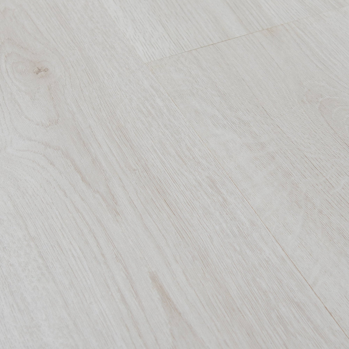 Trend Oak White - Basic 6mm Laminate Flooring (107818)