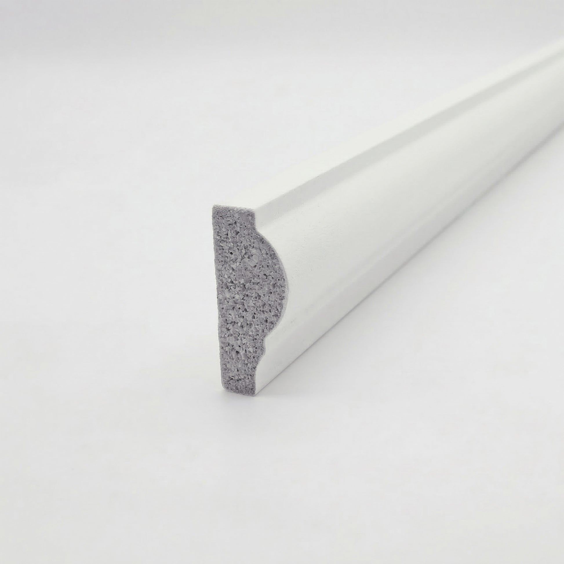 2.4mm White Water-Resistant Decorative Moulding 7mm x 27mm