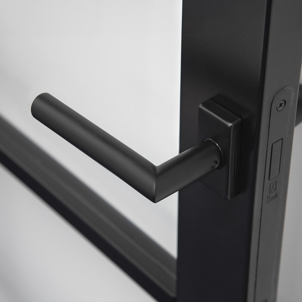 Studio Industrial Slim Round Lever on Backplate Handle Pack