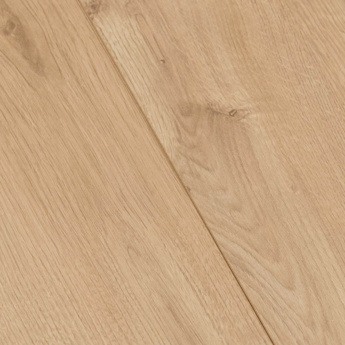 Sherwood Oak - Eurohome Vario+ 12mm Laminate Flooring (122446)
