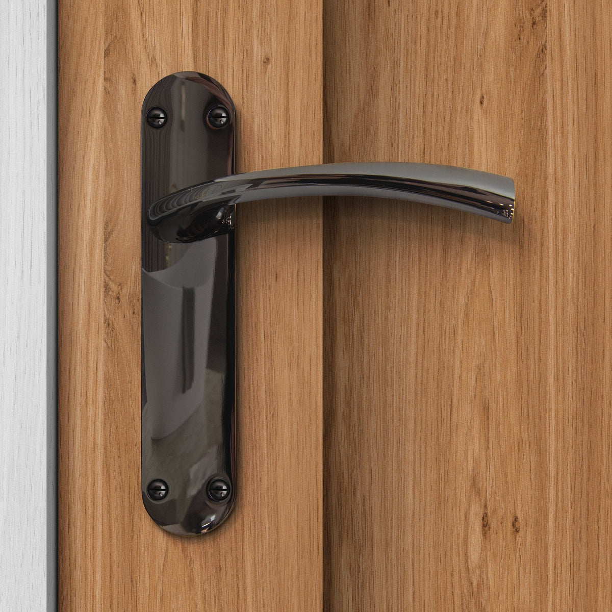 Scimitar Lever on Backplate Door Handle Set - Black Nickel