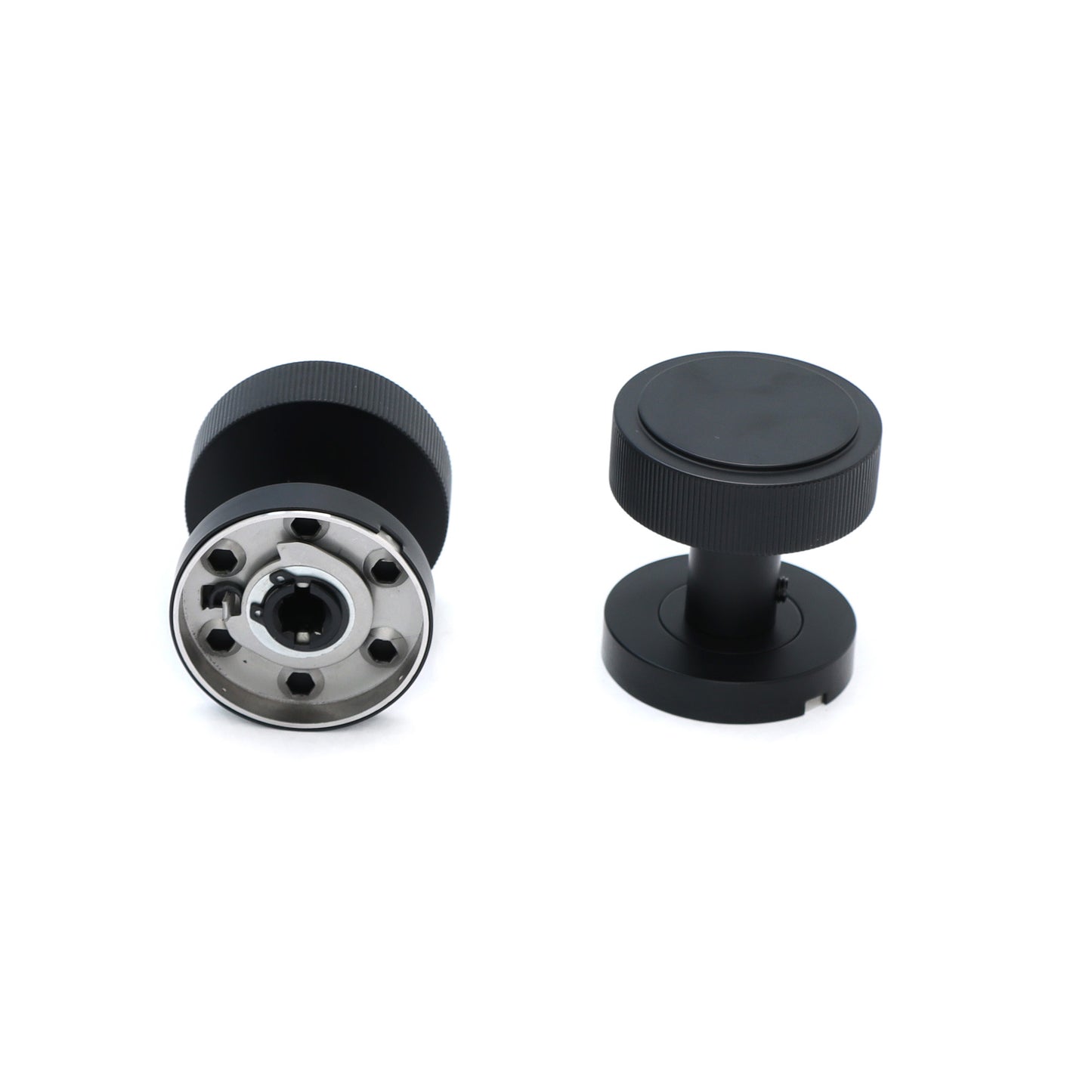 Fluted Round Rose Door Knob Set - Matt Black