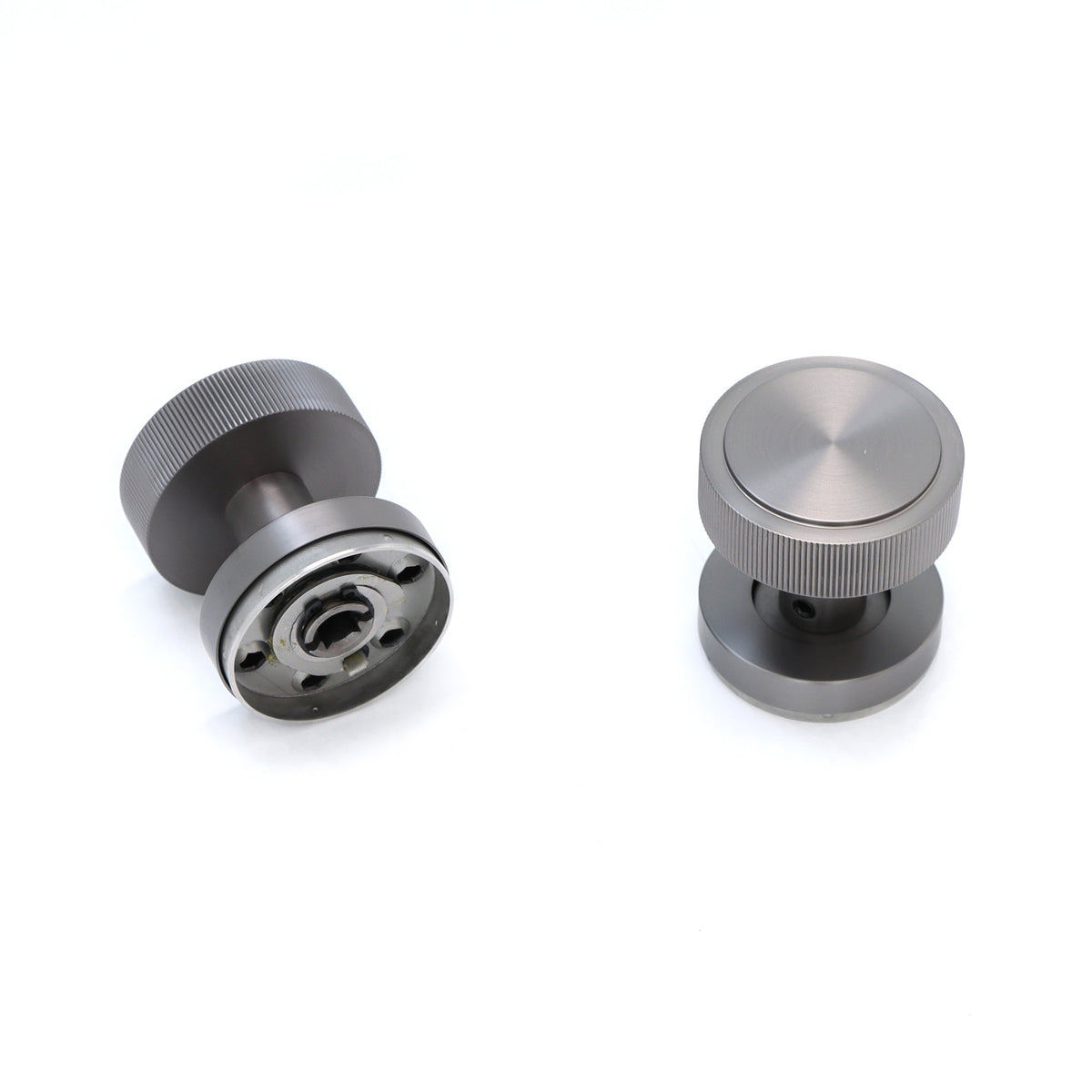 Fluted Round Rose Door Knob Set - Gun Metal