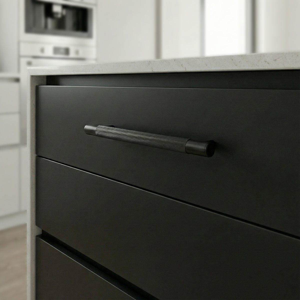 Fluted Medium Round T-Bar Pull Handle - Matt Black
