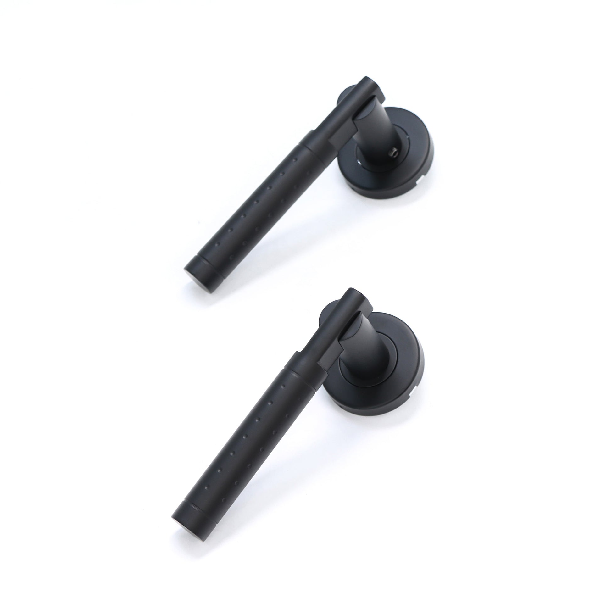Superior Proxima Lever on Round Rose Handle Set - Matt Black