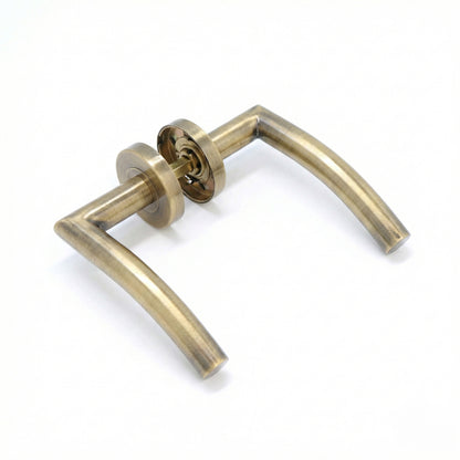 Superior Miranda Lever on Round Rose Handle Set - Antique Brass